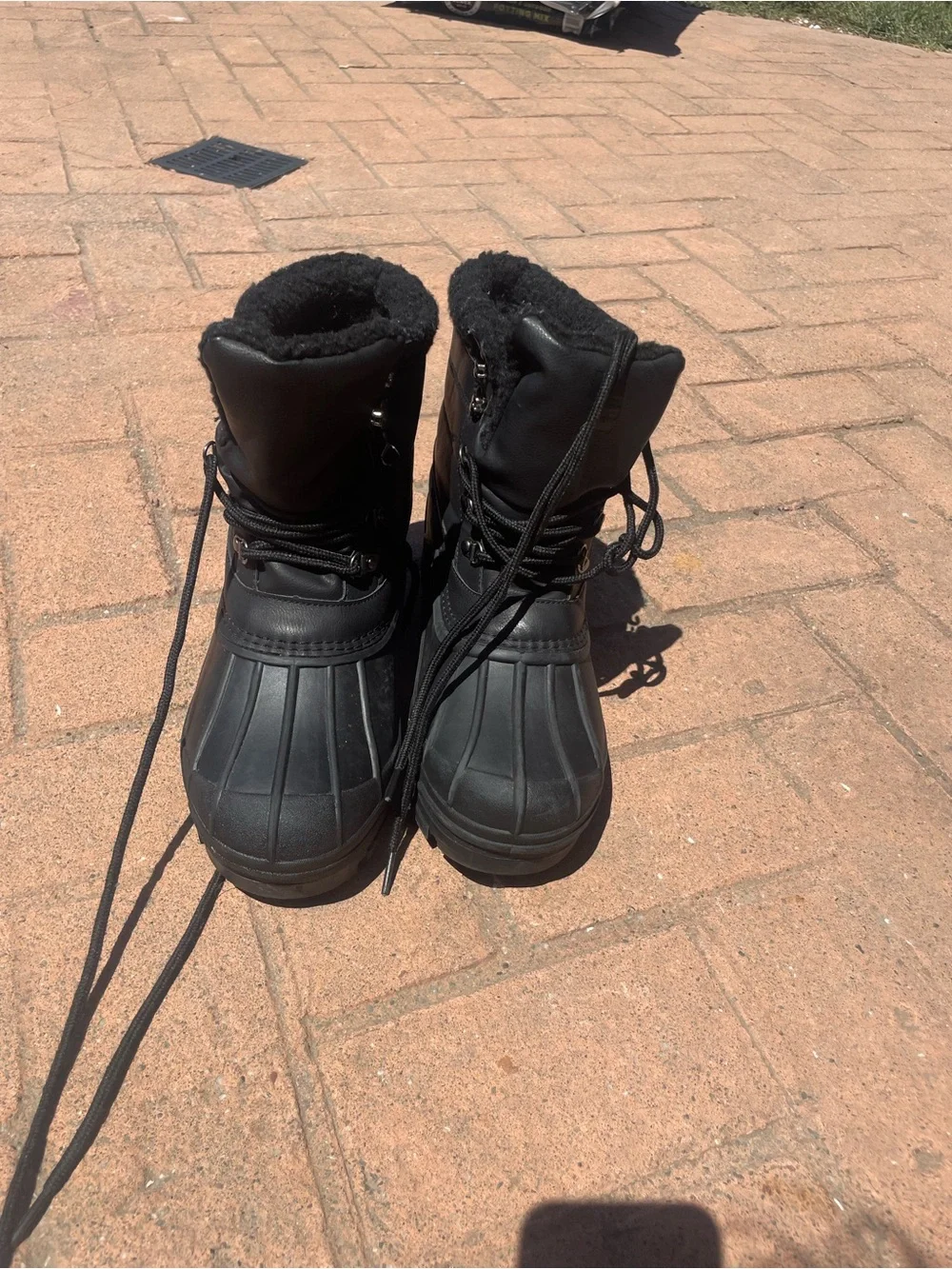 London Fog durable black